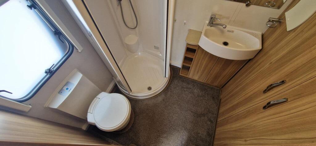 2014 ELDDIS AVANTE 462 TOURING CARAVAN