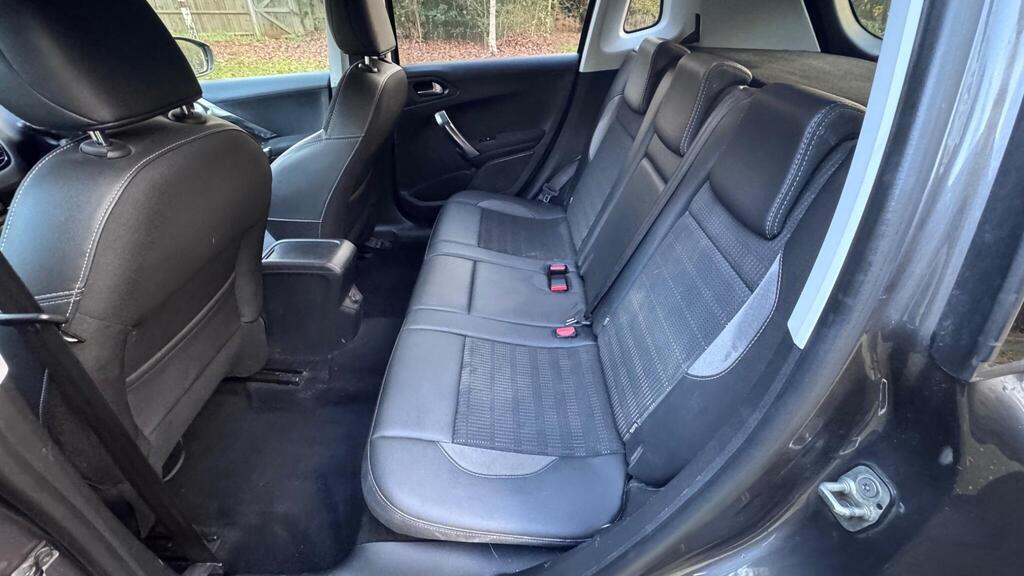 
								2018 Peugeot 2008 1.5 BlueHDi Allure full									