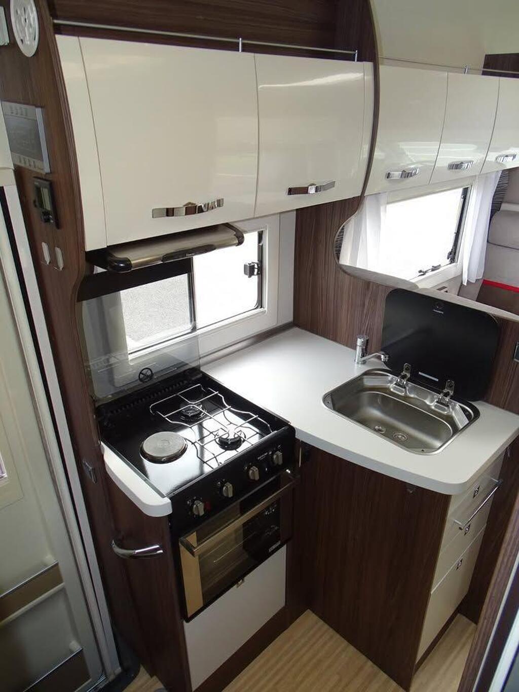 
								2018 Benimar Mileo 323 2.3 full									