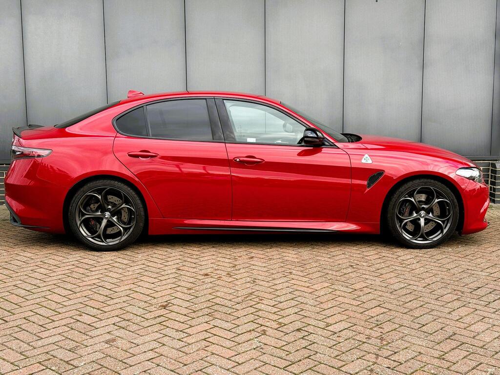 2022 Alfa Romeo Giulia 2.9 V6 BiTurbo Quadrifoglio 4dr Auto