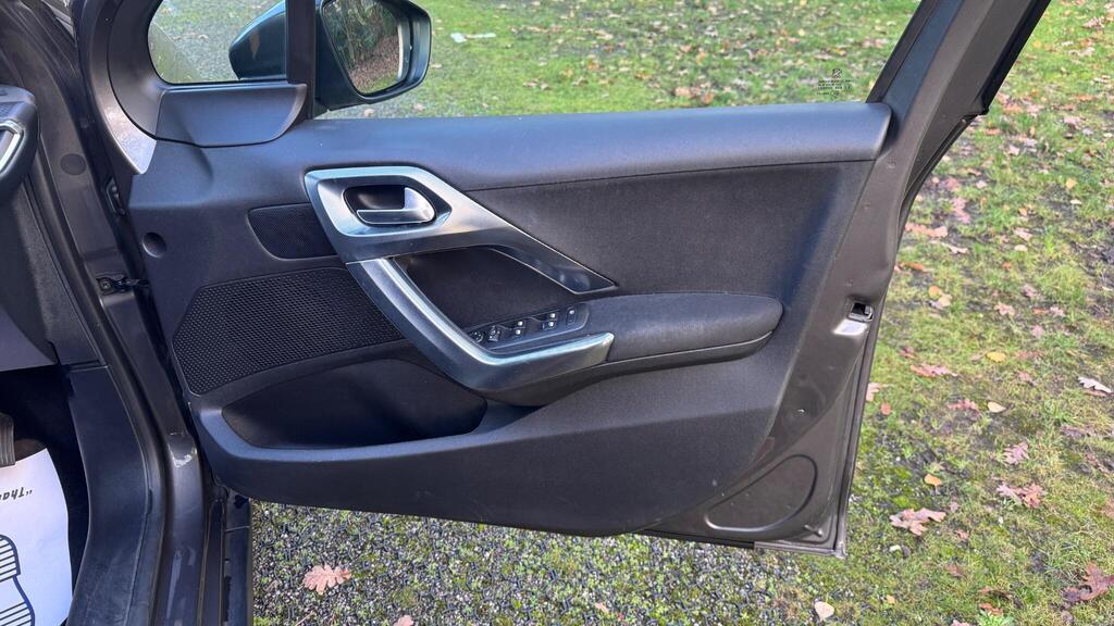 
								2018 Peugeot 2008 1.5 BlueHDi Allure full									