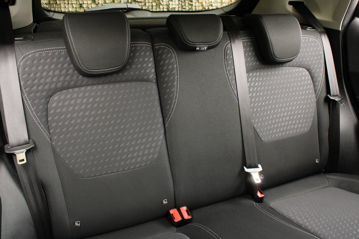 
								2019 Ford Fiesta Titanium full									