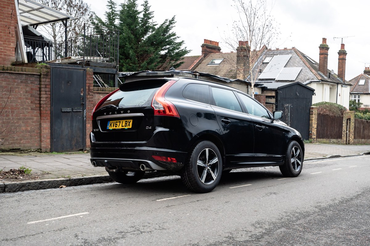 2017 Volvo XC60 R-Design