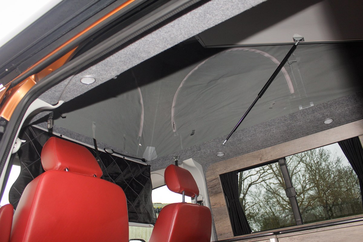 
								2022 Volkswagen T32 Transporter Highline TDI 4Motion Camper Conversion full									