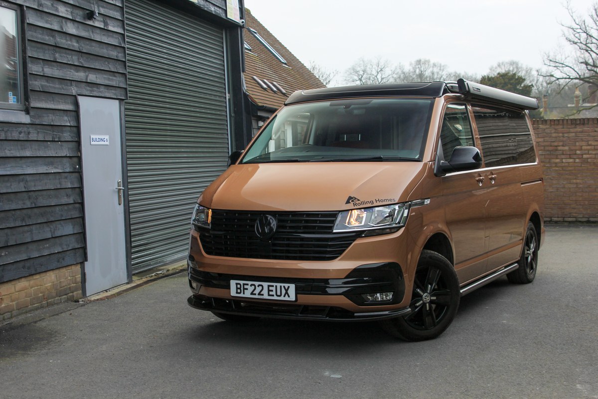 2022 Volkswagen T32 Transporter Highline TDI 4Motion Camper Conversion