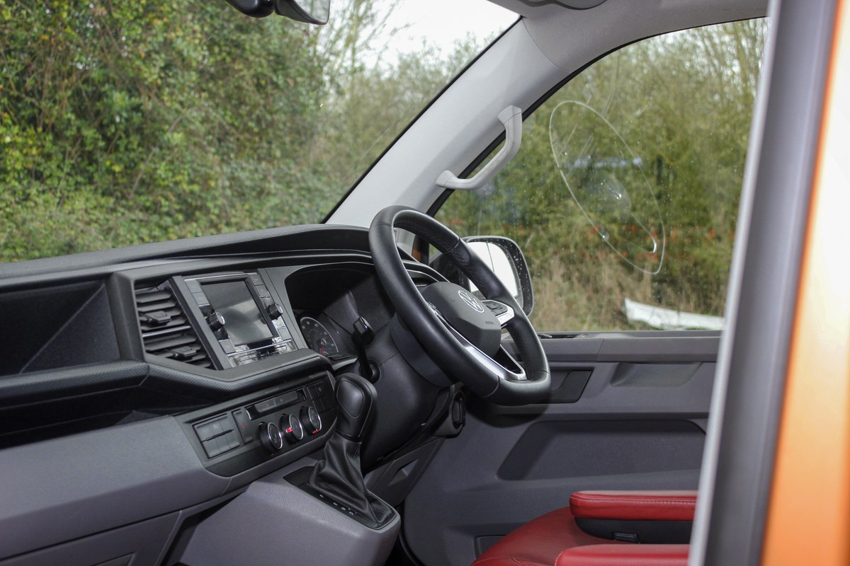 
								2022 Volkswagen T32 Transporter Highline TDI 4Motion Camper Conversion full									