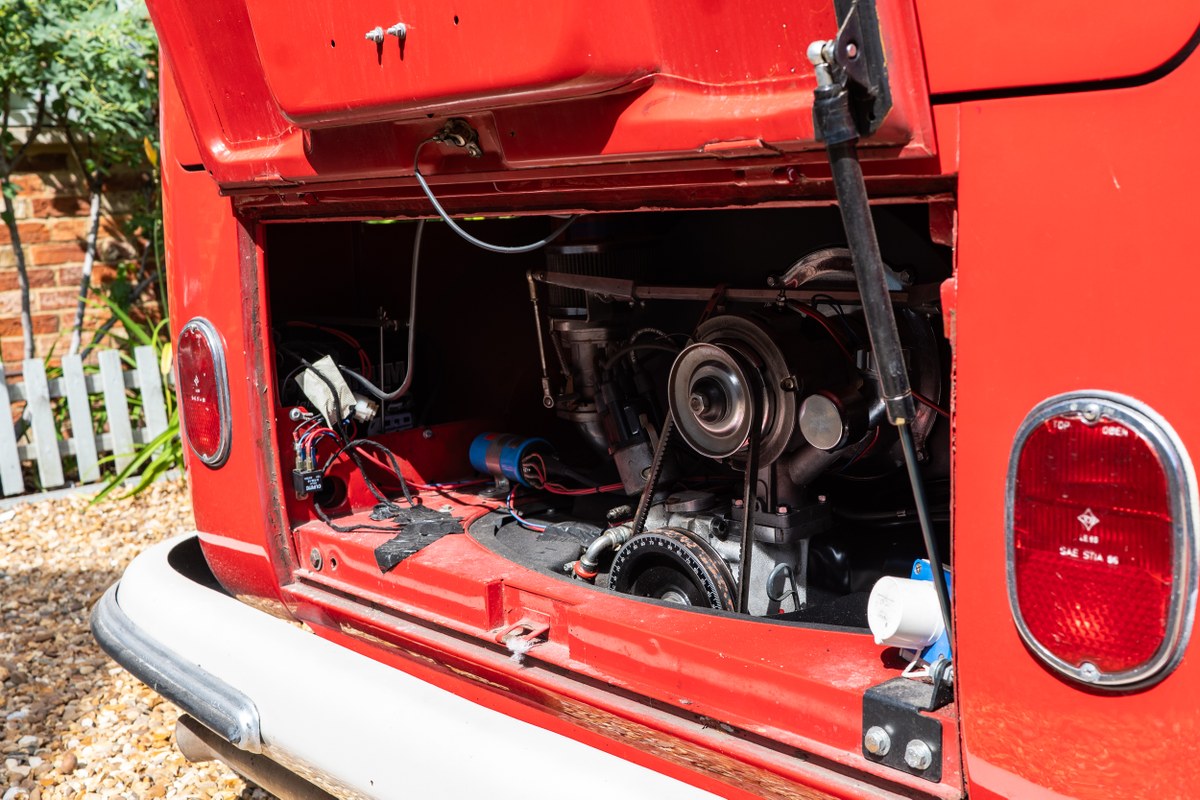 
								1963 Volkswagen 21-Window Microbus full									