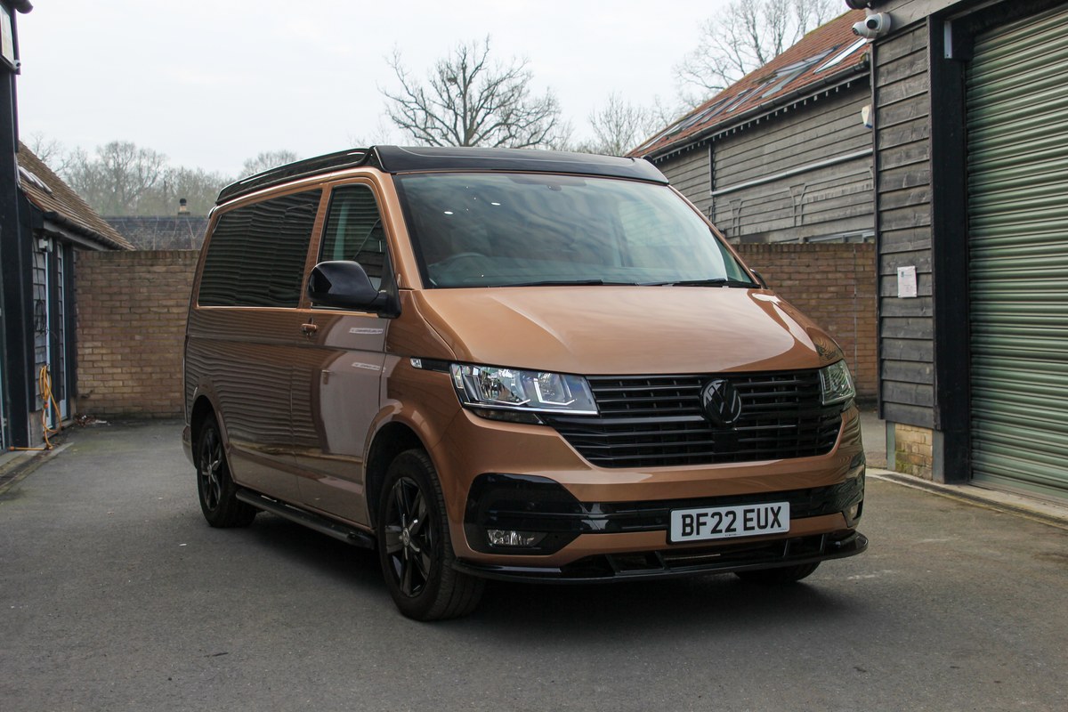 
								2022 Volkswagen T32 Transporter Highline TDI 4Motion Camper Conversion full									