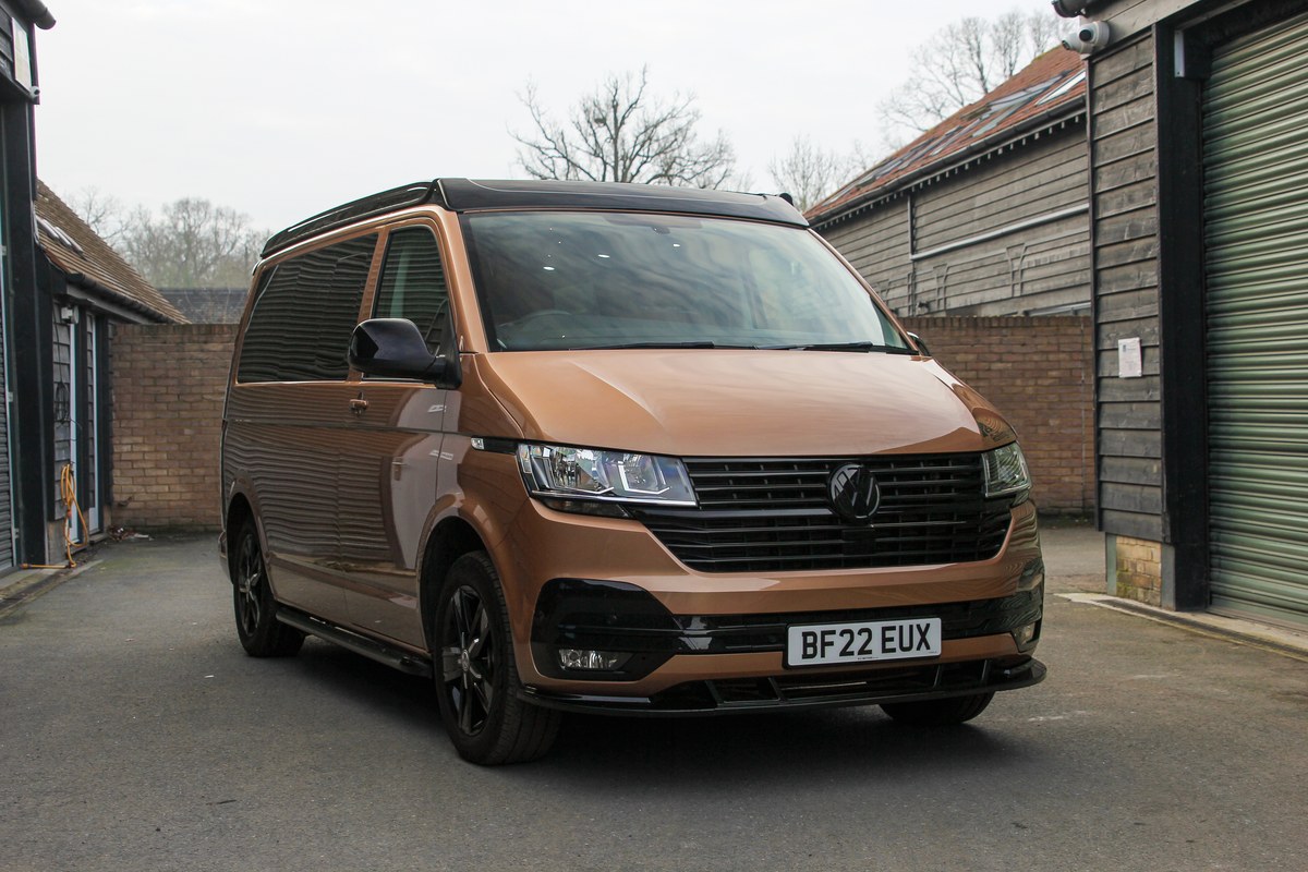 
								2022 Volkswagen T32 Transporter Highline TDI 4Motion Camper Conversion full									