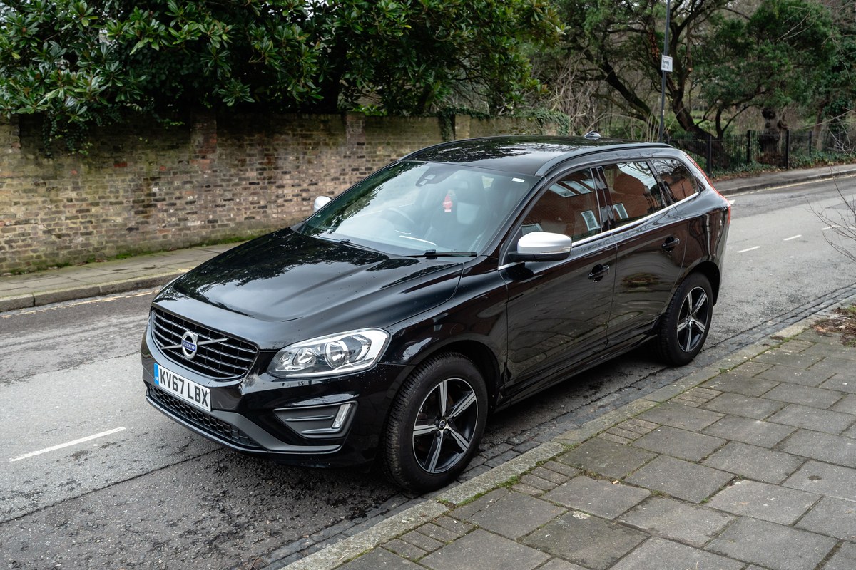 2017 Volvo XC60 R-Design