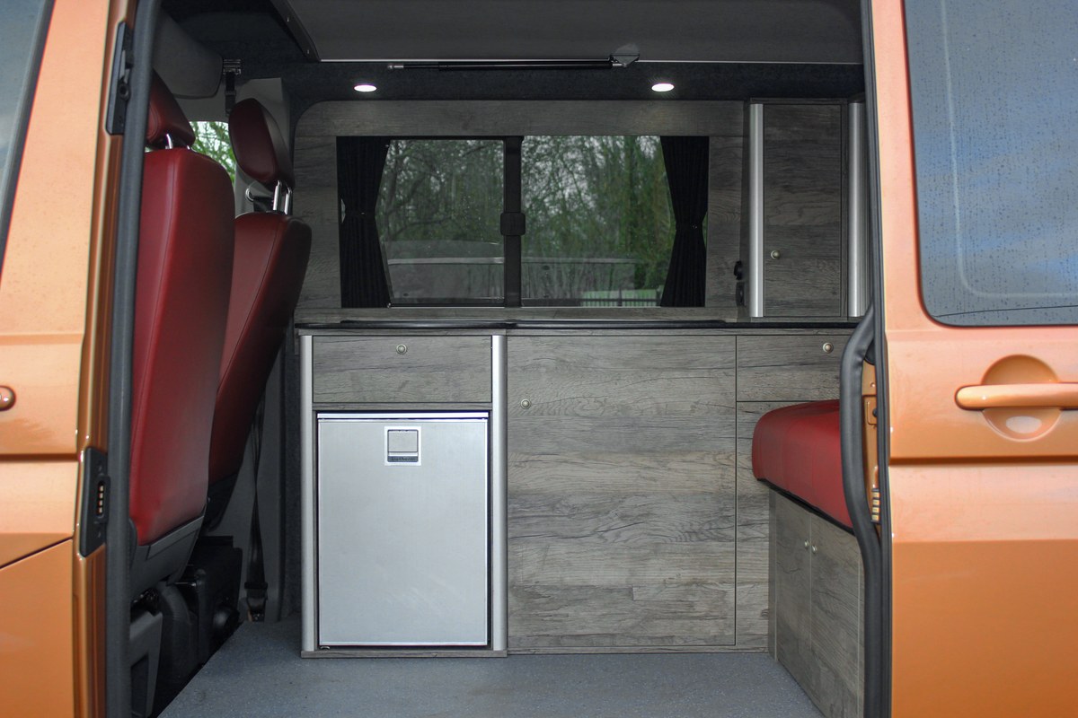 
								2022 Volkswagen T32 Transporter Highline TDI 4Motion Camper Conversion full									