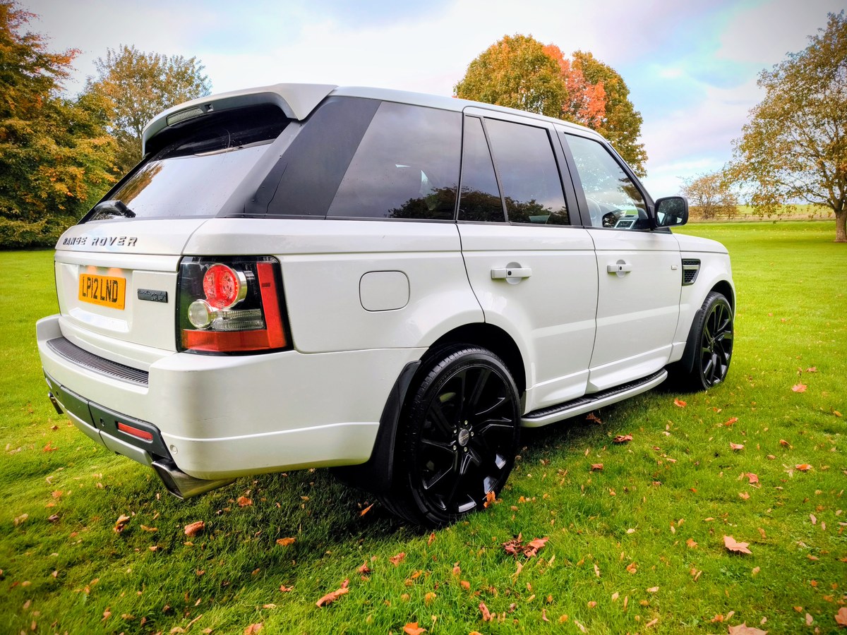 
								2012 Land Rover Range Rover Sport Autobiography Sport 3L SDV6 full									