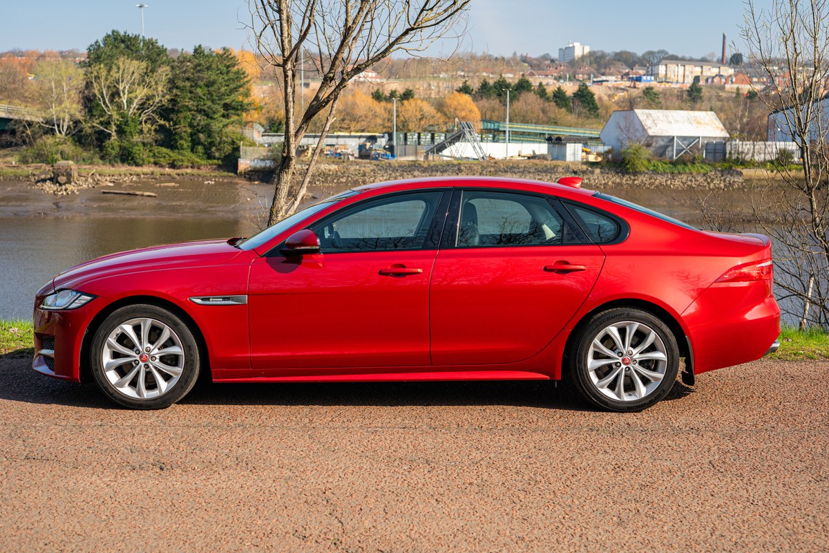 2017 Jaguar XF – 32.6k miles