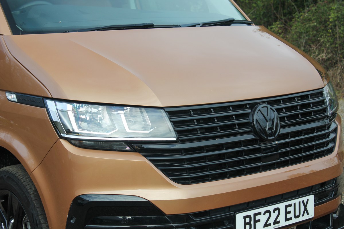 
								2022 Volkswagen T32 Transporter Highline TDI 4Motion Camper Conversion full									
