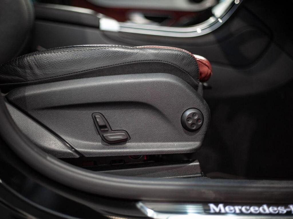 
								2022 Mercedes-Benz GLC 2.0 GLC220d AMG Line 4MATIC full									
