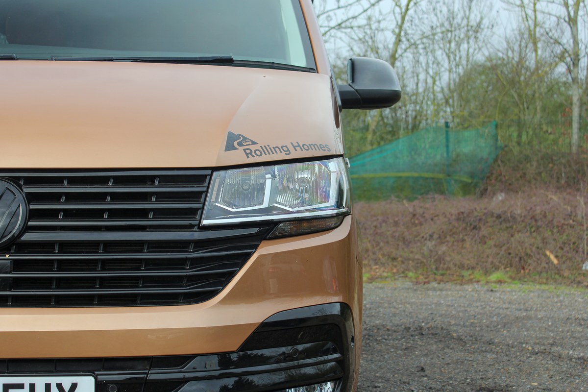 
								2022 Volkswagen T32 Transporter Highline TDI 4Motion Camper Conversion full									