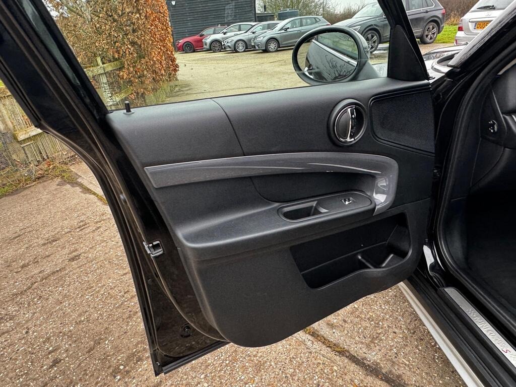 
								2018 MINI Countryman 2.0 Cooper S Steptronic full									