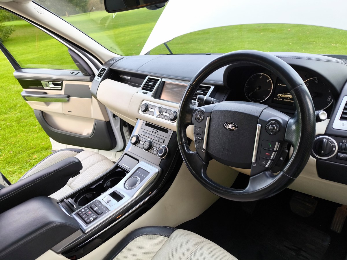 
								2012 Land Rover Range Rover Sport Autobiography Sport 3L SDV6 full									