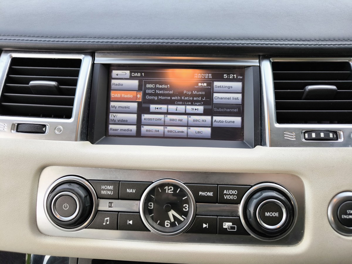 
								2012 Land Rover Range Rover Sport Autobiography Sport 3L SDV6 full									