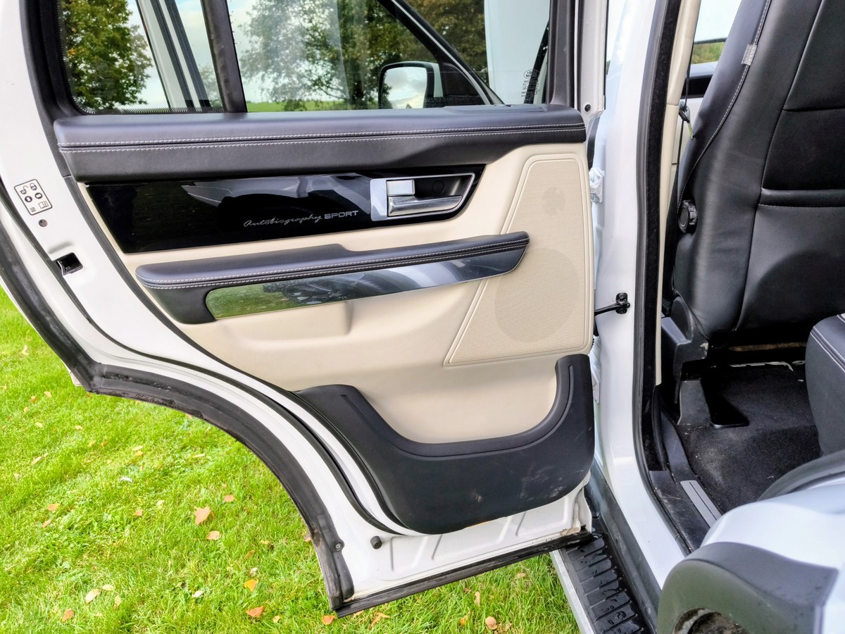 
								2012 Land Rover Range Rover Sport Autobiography Sport 3L SDV6 full									