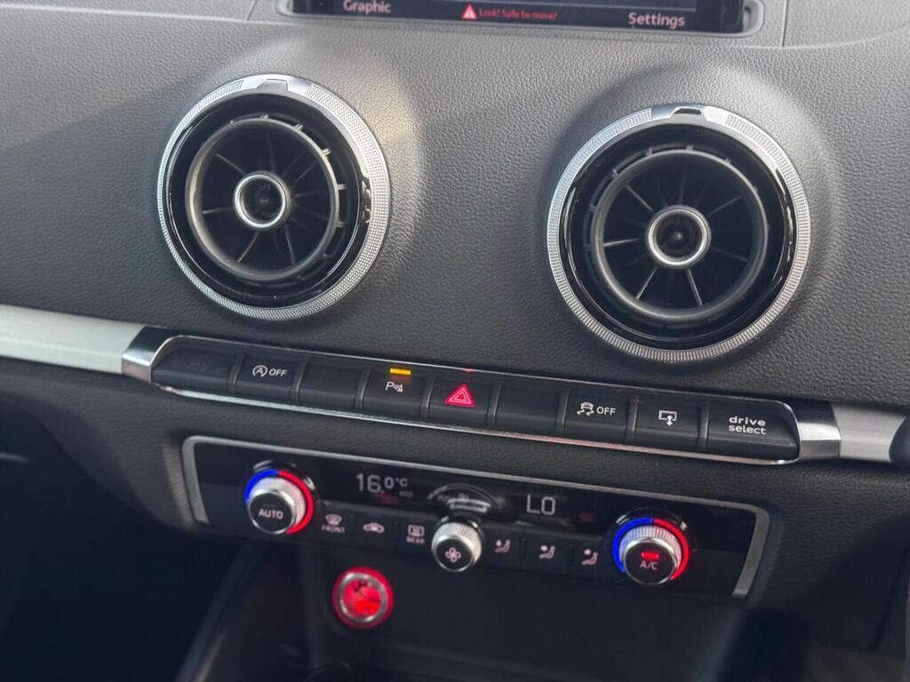 
								2013 Audi A3 1.8 TFSI S line S full									