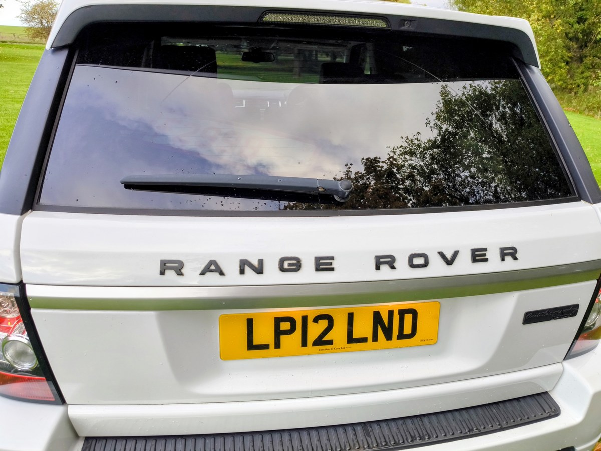 
								2012 Land Rover Range Rover Sport Autobiography Sport 3L SDV6 full									