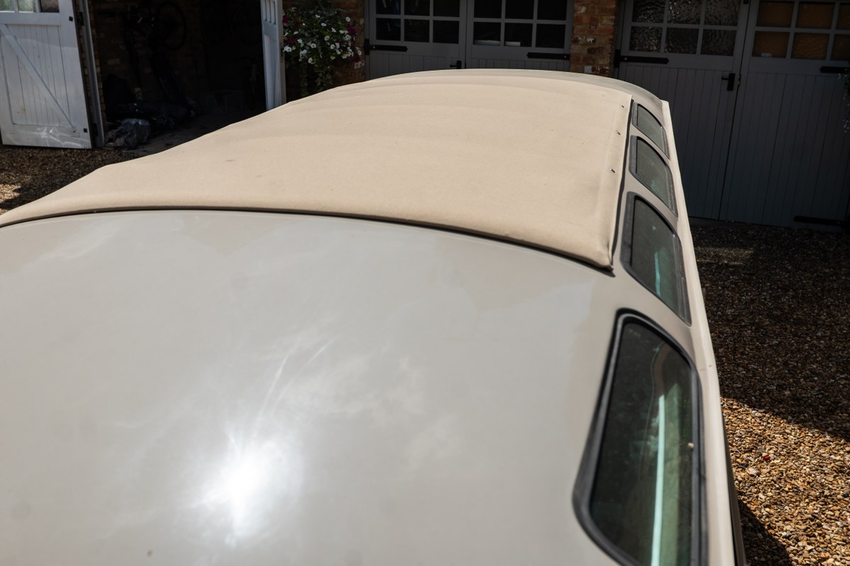 
								1963 Volkswagen 21-Window Microbus full									