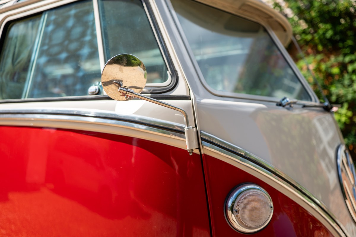 
								1963 Volkswagen 21-Window Microbus full									