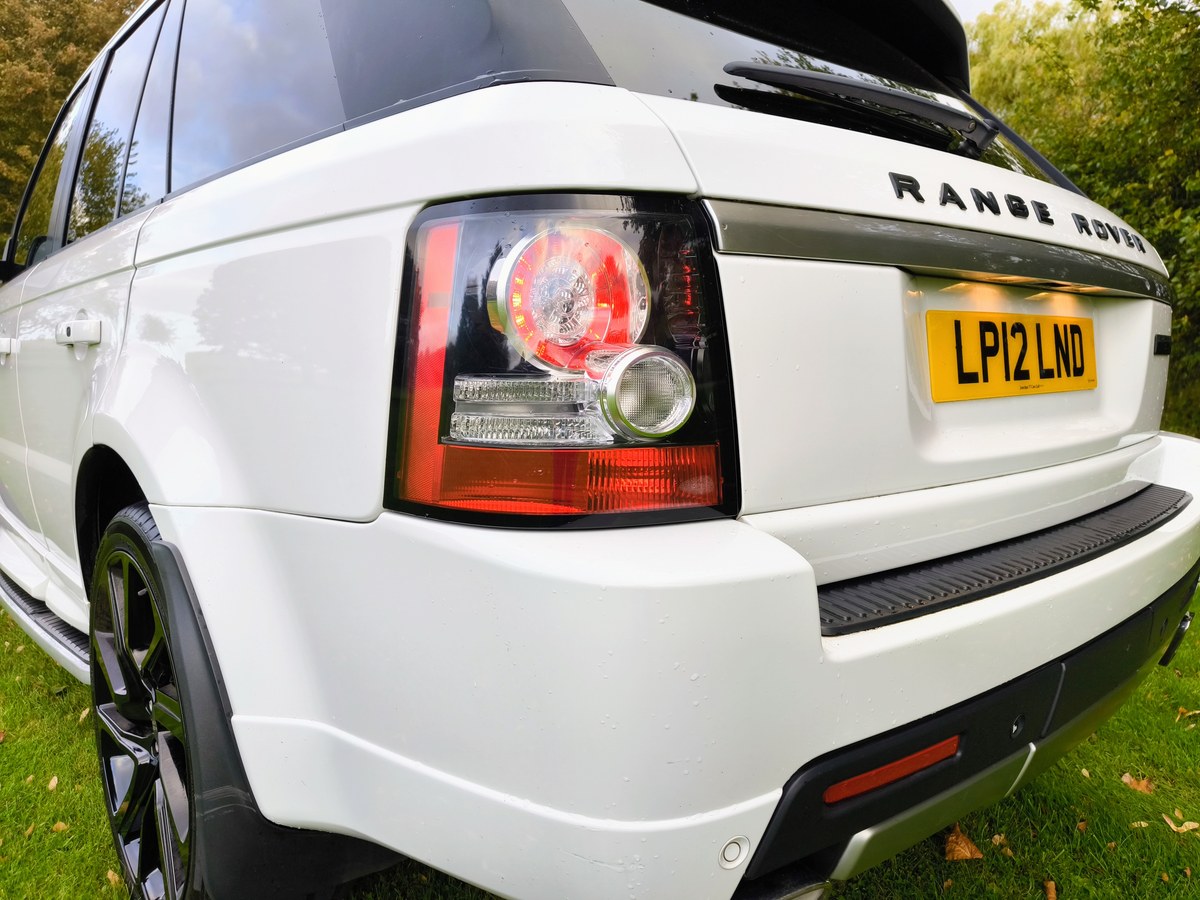 
								2012 Land Rover Range Rover Sport Autobiography Sport 3L SDV6 full									