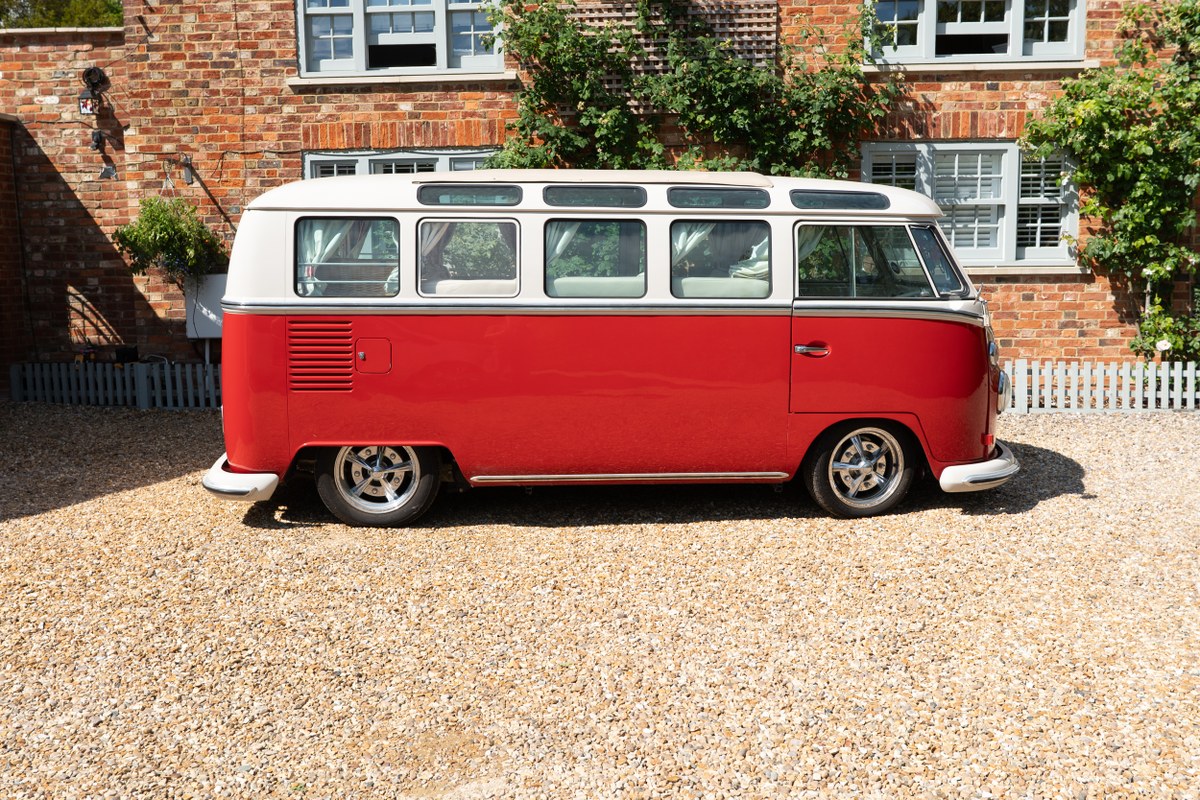 
								1963 Volkswagen 21-Window Microbus full									