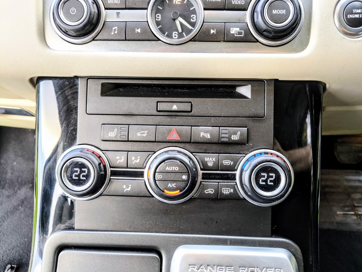 
								2012 Land Rover Range Rover Sport Autobiography Sport 3L SDV6 full									