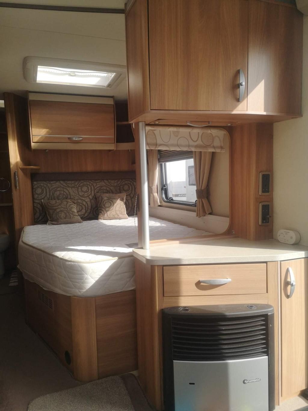 
								2011 Swift Challenger 570 full									