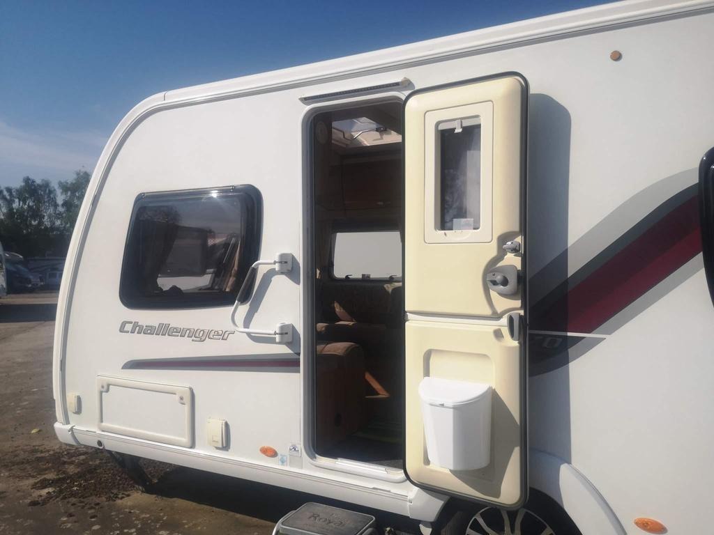 2011 Swift Challenger 570