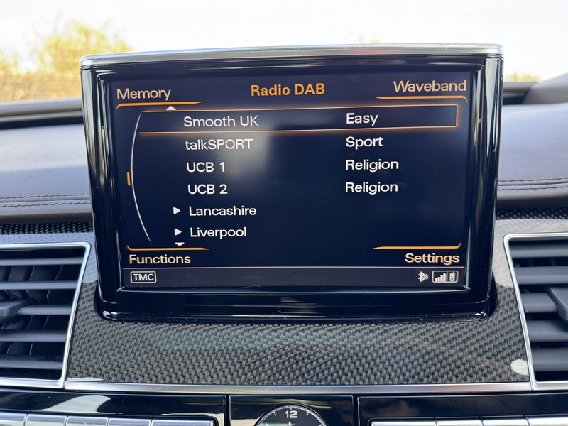 
								2015 Audi A8L Quattro LWB W12 full									
