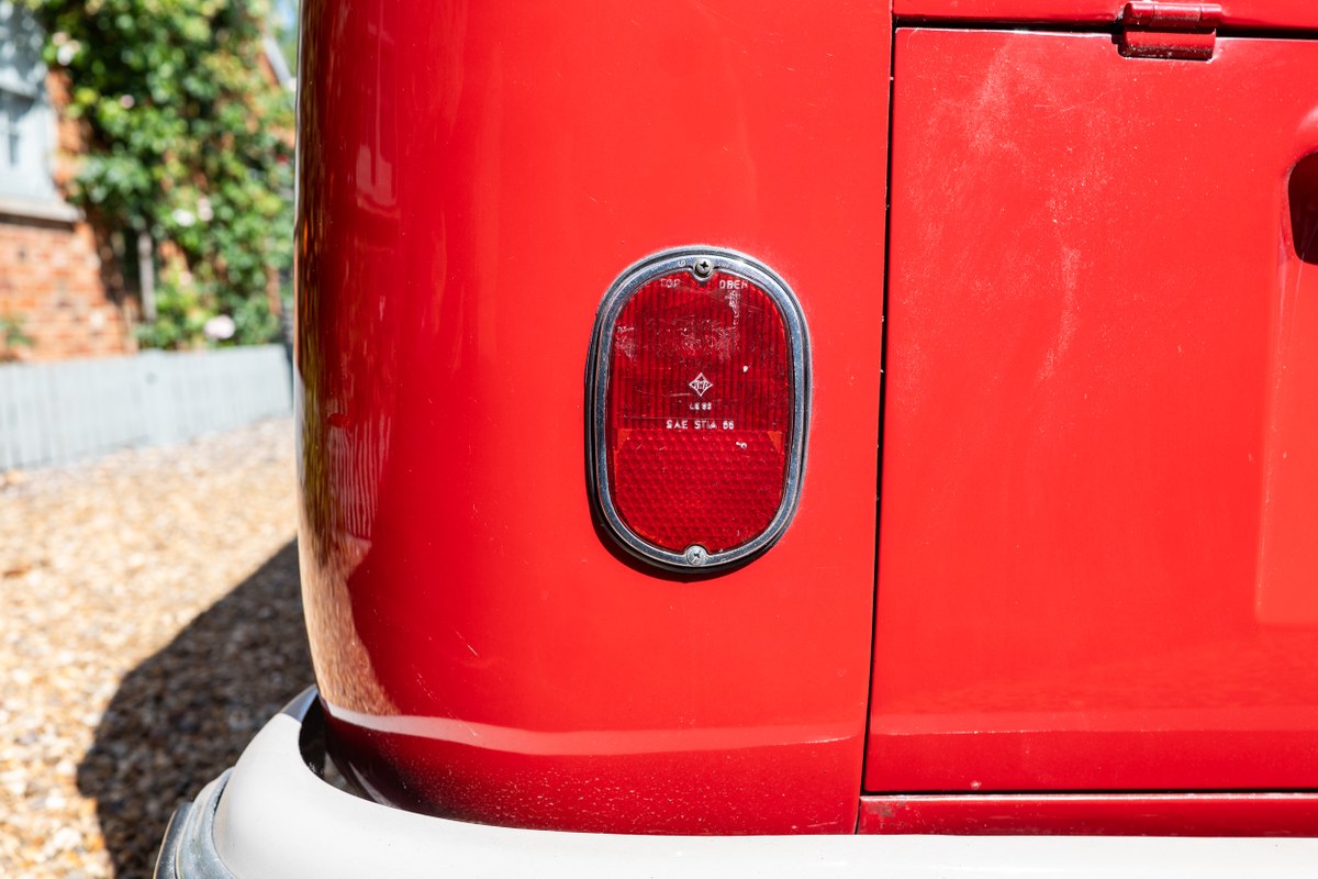 
								1963 Volkswagen 21-Window Microbus full									