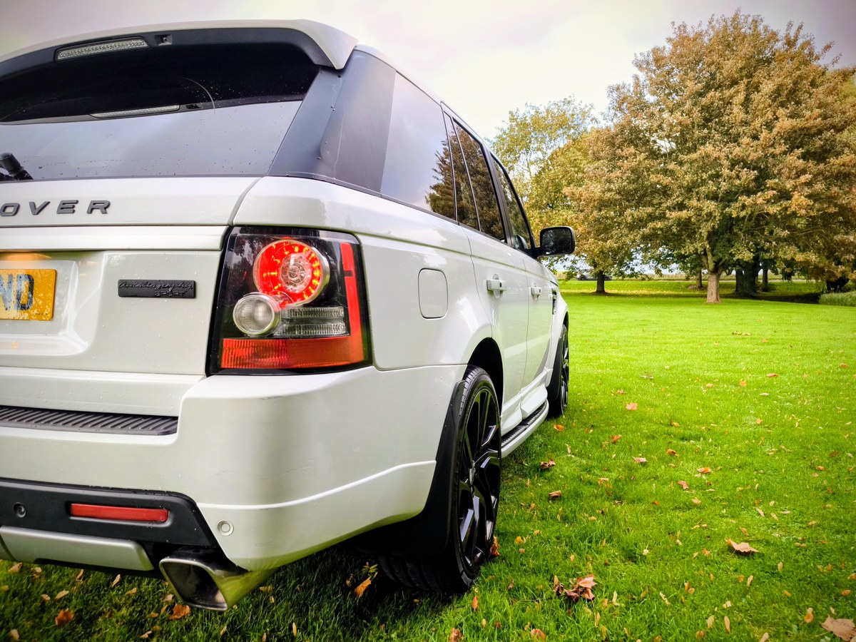 
								2012 Land Rover Range Rover Sport Autobiography Sport 3L SDV6 full									