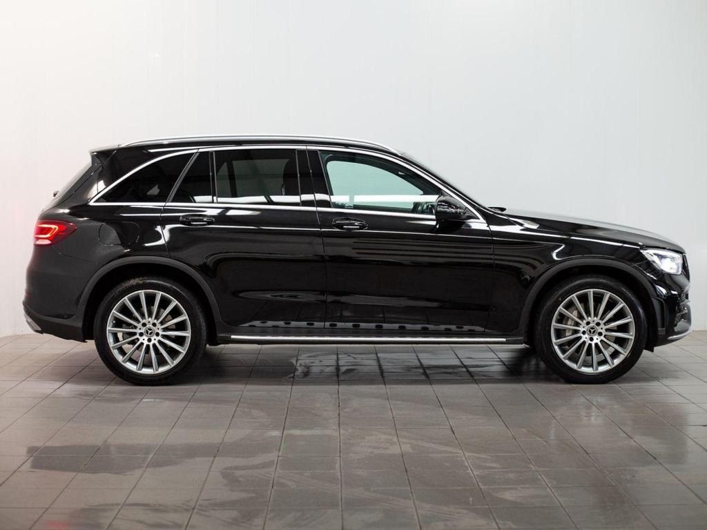 
								2022 Mercedes-Benz GLC 2.0 GLC220d AMG Line 4MATIC full									