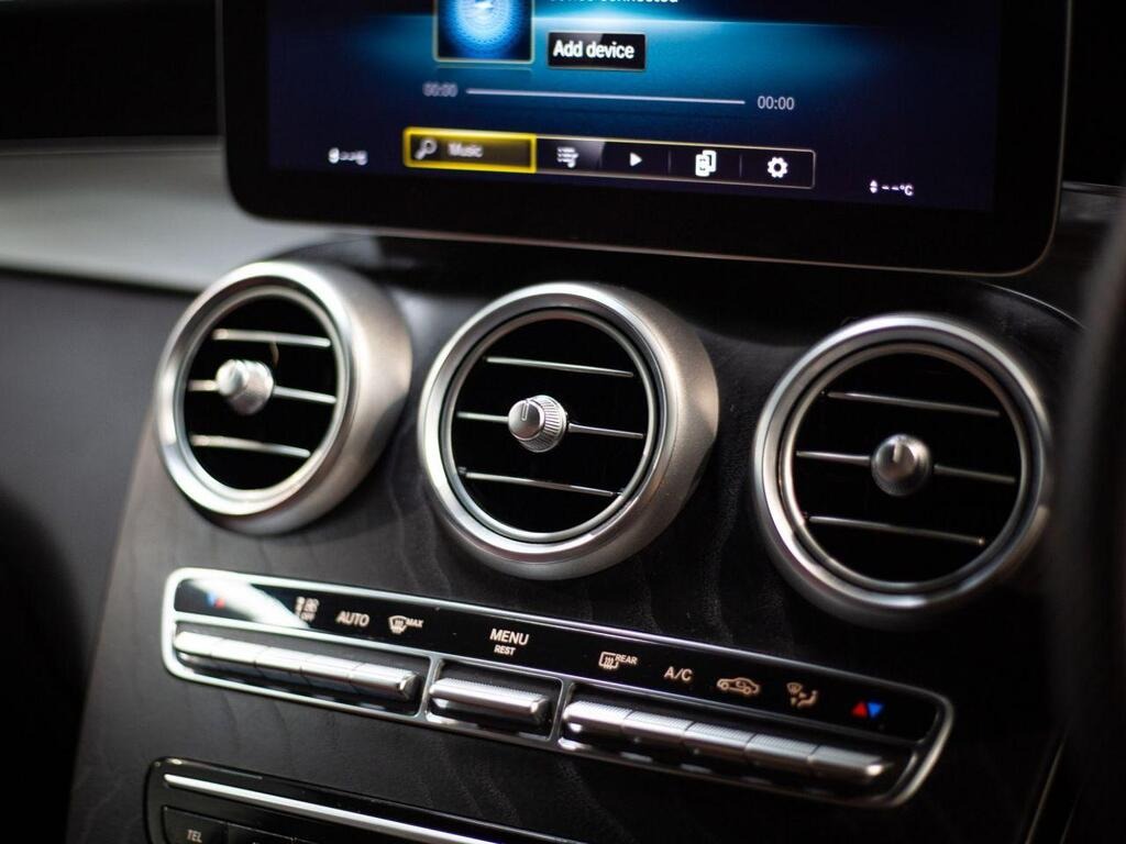 
								2022 Mercedes-Benz GLC 2.0 GLC220d AMG Line 4MATIC full									