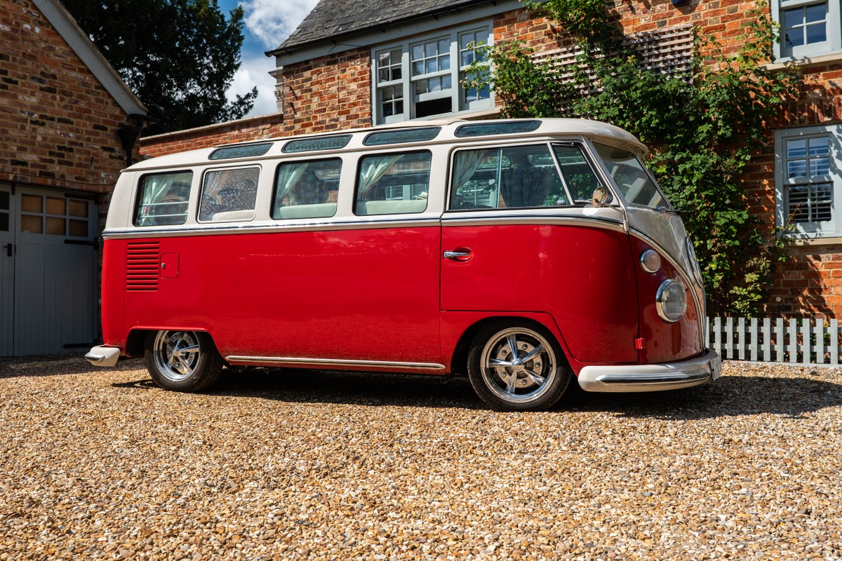 
								1963 Volkswagen 21-Window Microbus full									