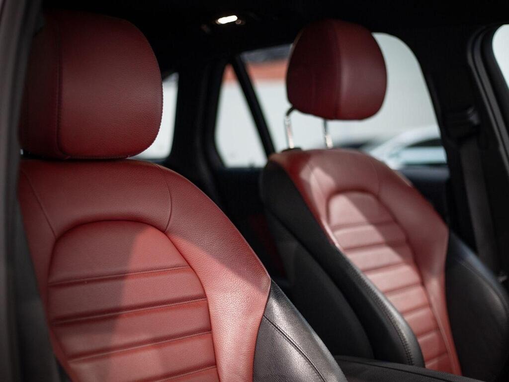 
								2022 Mercedes-Benz GLC 2.0 GLC220d AMG Line 4MATIC full									