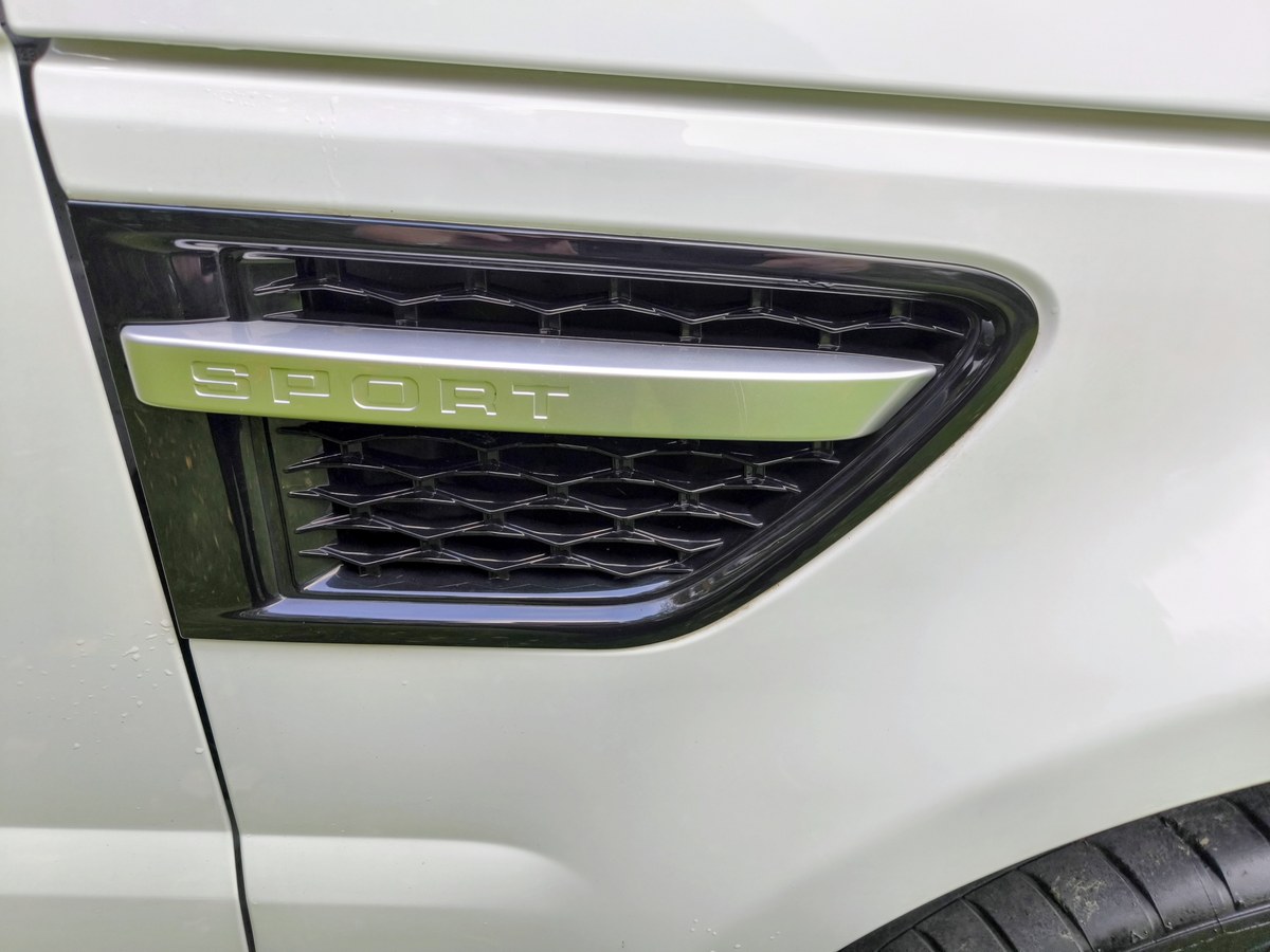
								2012 Land Rover Range Rover Sport Autobiography Sport 3L SDV6 full									