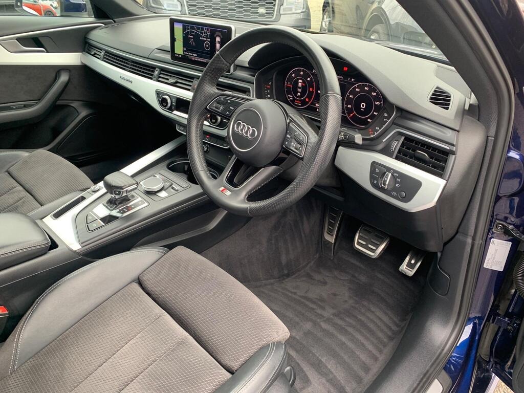 
								2019 Audi A4 2.0 TDI 40 S line S Tronic quattro full									