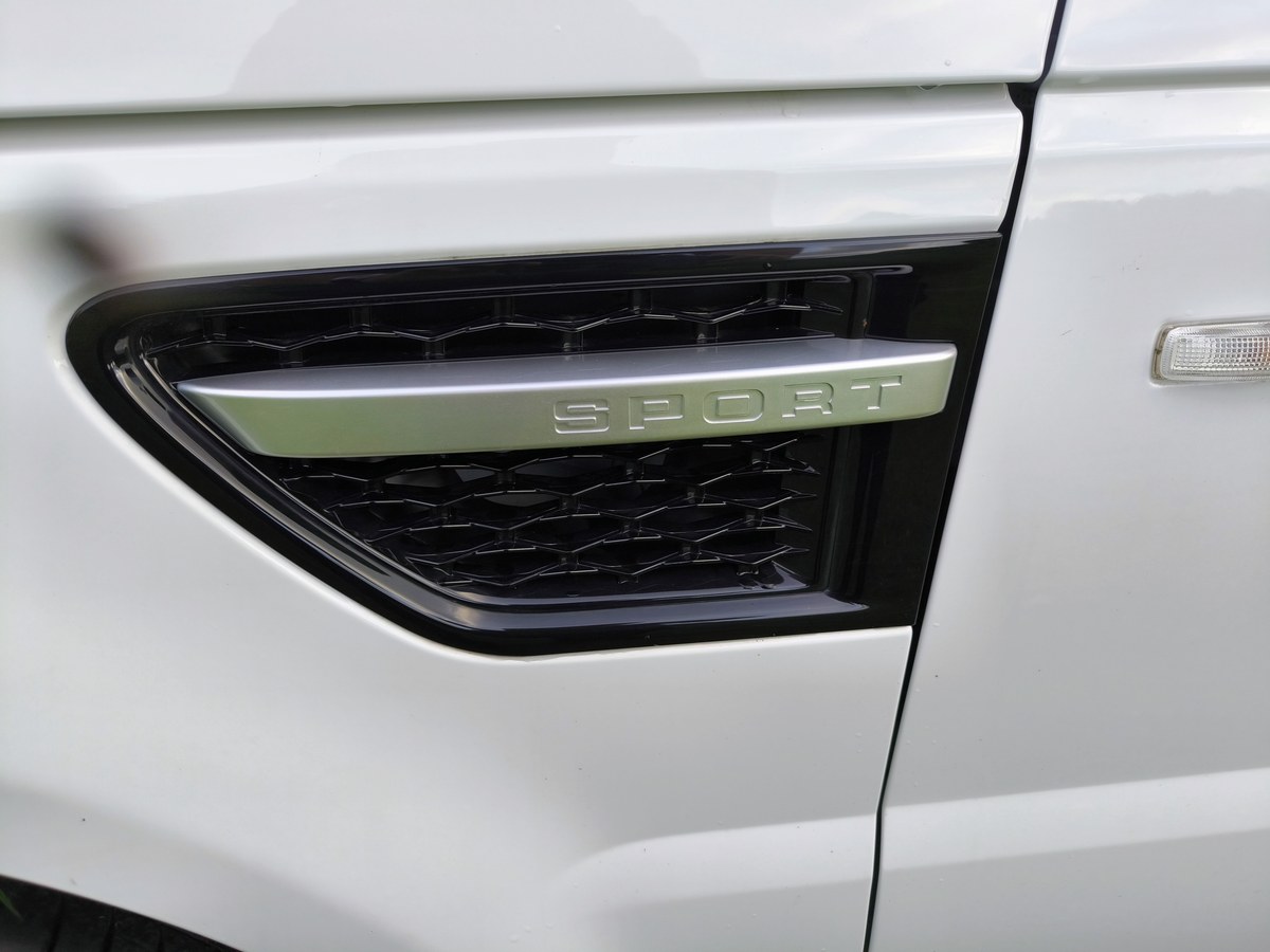 
								2012 Land Rover Range Rover Sport Autobiography Sport 3L SDV6 full									