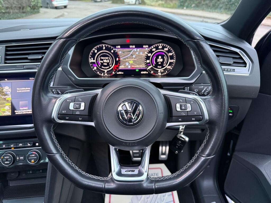 
								2018 Volkswagen Tiguan 2.0 BiTDI R Line DSG 4 Motion 2.0L full									