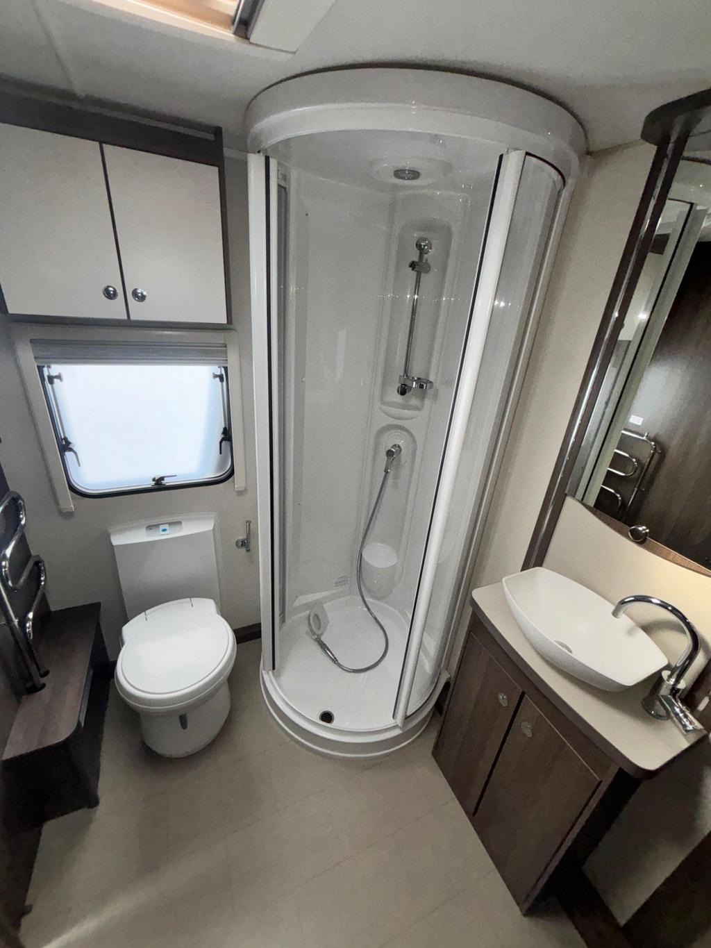
								2020 Elddis Affinity 520 full									