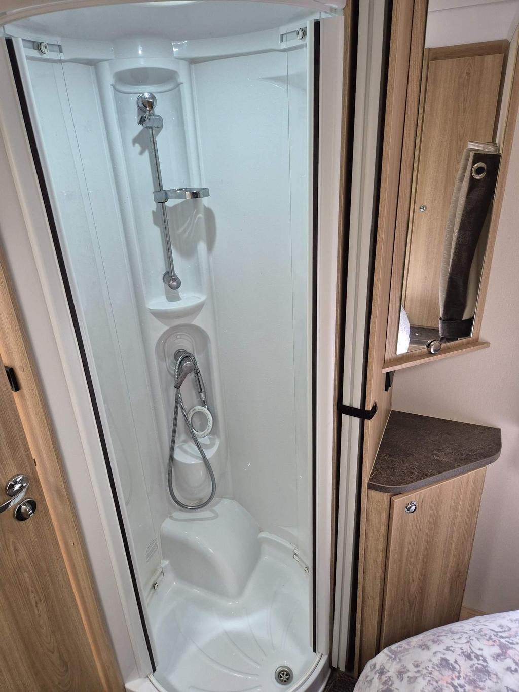 
								2019 Elddis Avante 550 rambler full									
