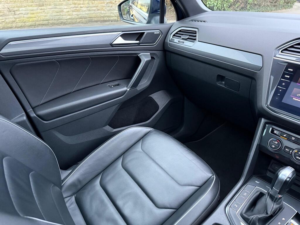 
								2018 Volkswagen Tiguan 2.0 BiTDI R Line DSG 4 Motion 2.0L full									