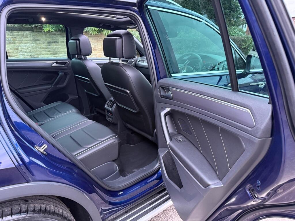 
								2018 Volkswagen Tiguan 2.0 BiTDI R Line DSG 4 Motion 2.0L full									