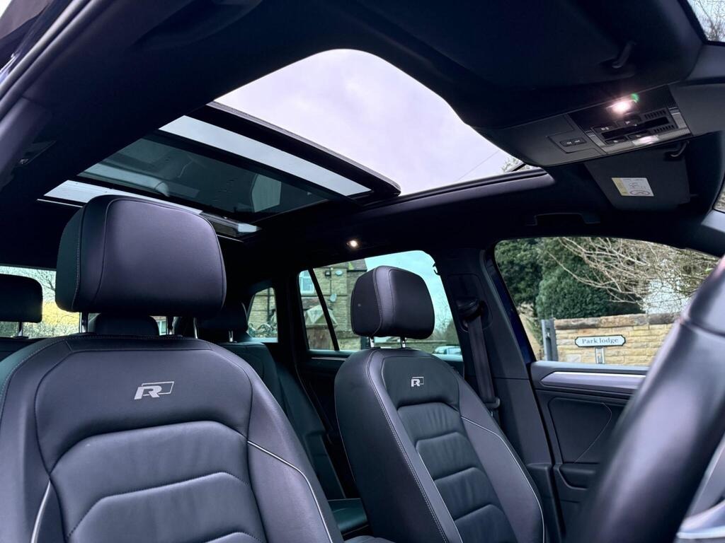 
								2018 Volkswagen Tiguan 2.0 BiTDI R Line DSG 4 Motion 2.0L full									