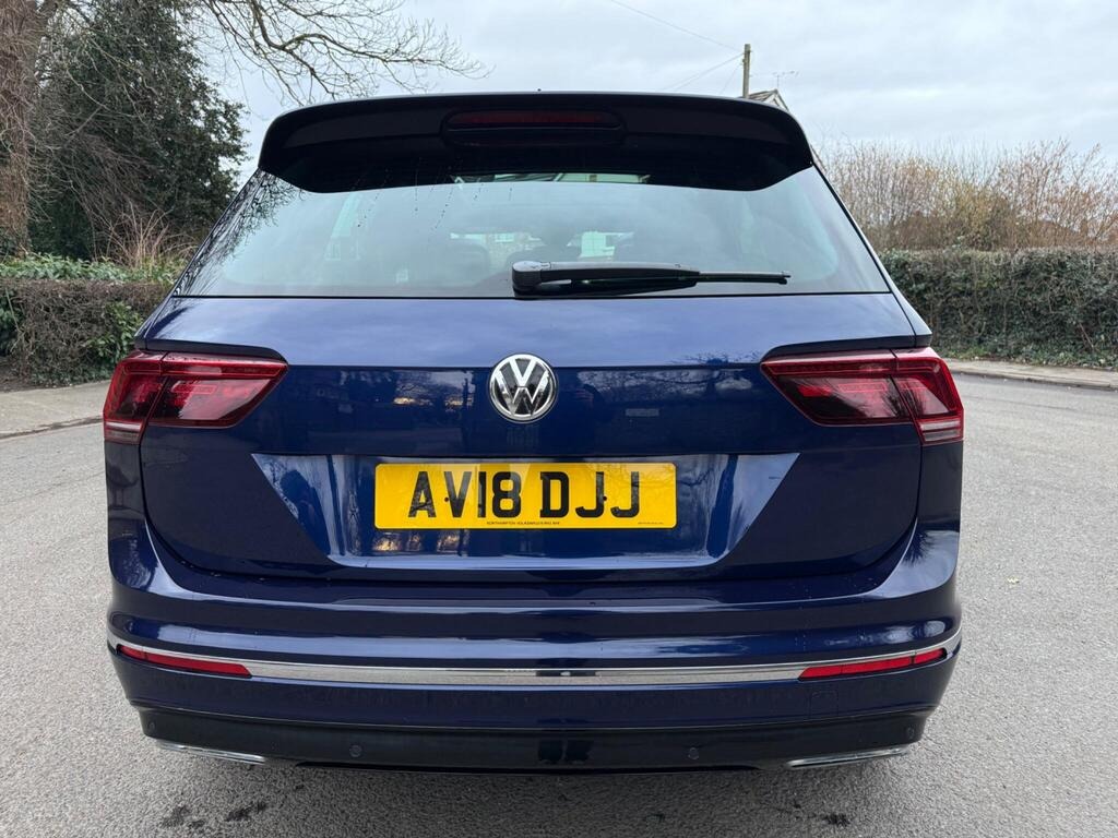 
								2018 Volkswagen Tiguan 2.0 BiTDI R Line DSG 4 Motion 2.0L full									